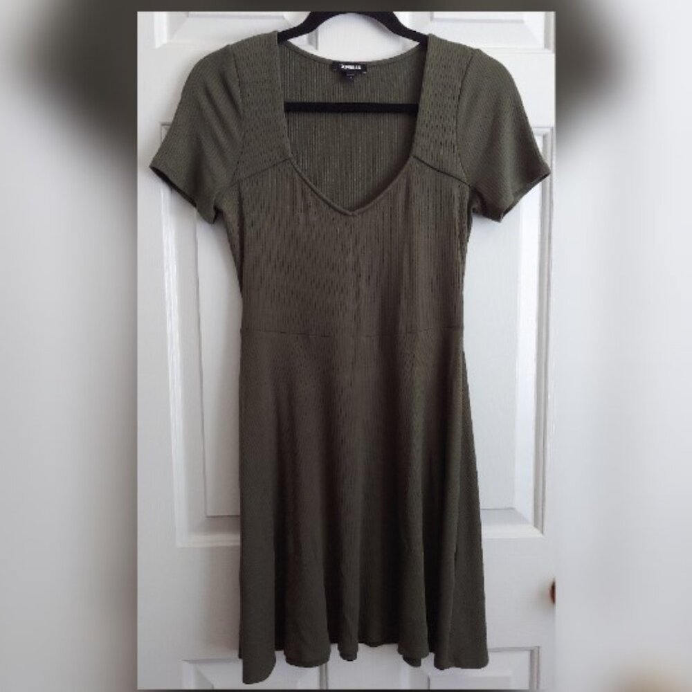 EXPRESS Knit Dress V-neck Short Sleeve Olive Green Size S